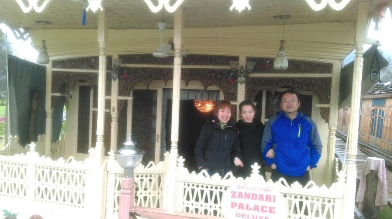 Houseboat Zaindari Palace Srinagar  Exterior photo